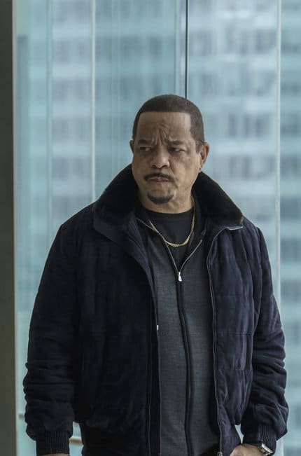 Fin Investigates a Tycoon - Law & Order: SVU Season 24 Episode 18
