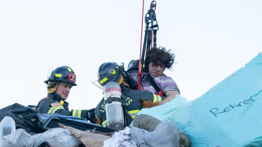 Landfill Rescue - 9-1-1 Season 6 Episode 16