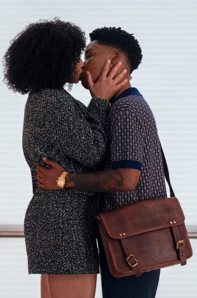 A Sweet Kiss - Glamorous Season 1