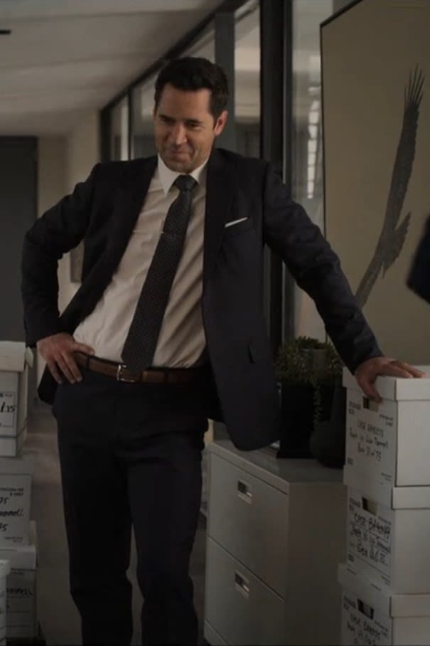 Mickey Boxes - The Lincoln Lawyer Season 2 Episode 4