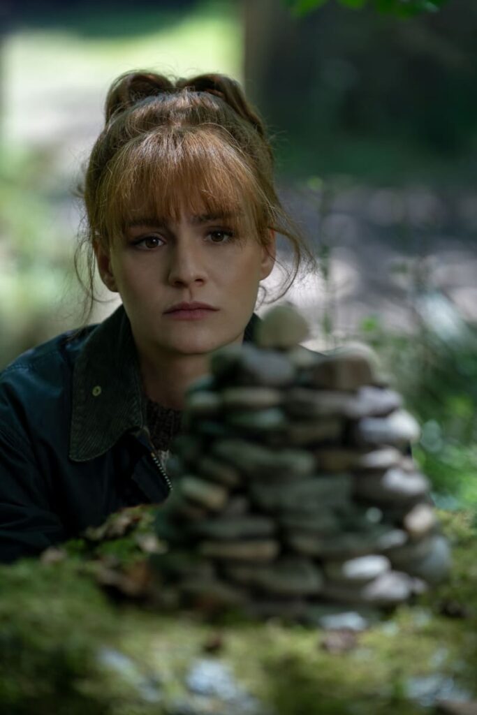 Paying Respects - Outlander Season 7 Episode 5