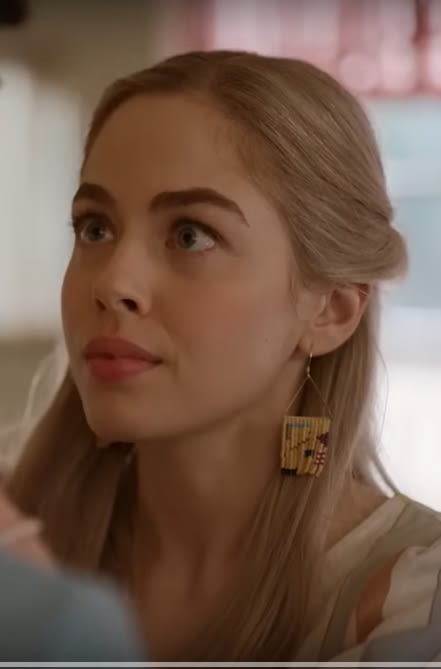 Doe- Eyed Lizzie - Virgin River Season 5 Episode 3