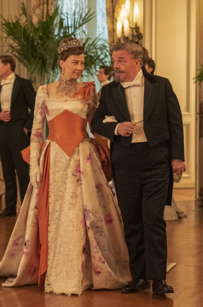 Arm in Arm - The Gilded Age Season 2 Episode 1