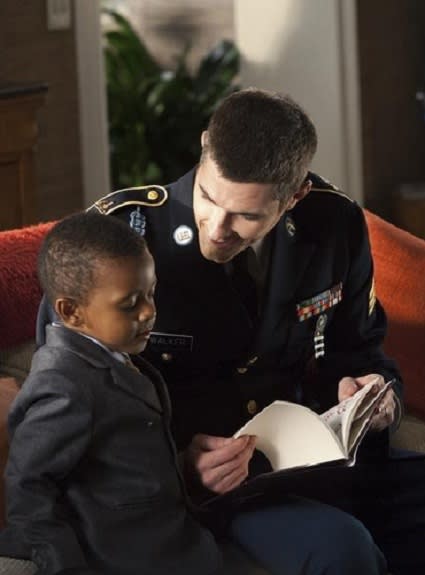 Decorated Soldier - Brothers & Sisters Season 5 Episode 1