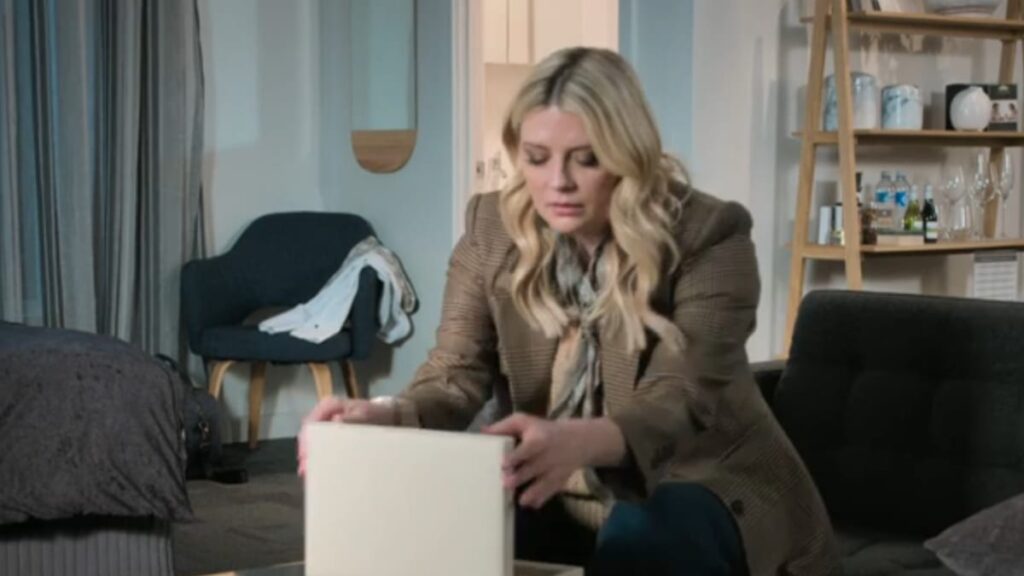 Reece's Past Catches Up - Neighbours