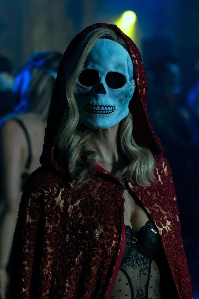 The Woman in Red - The Fall of the House of Usher Season 1 Episode 2