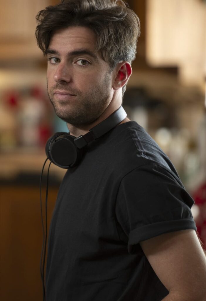 Jonah Feingold On The Exmas Set