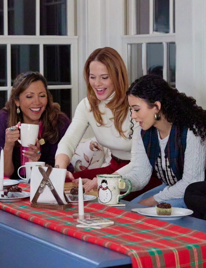 Many Hands - Hallmark Channel Season 1 Episode 9