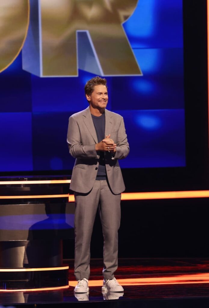 Smiling Host -tall