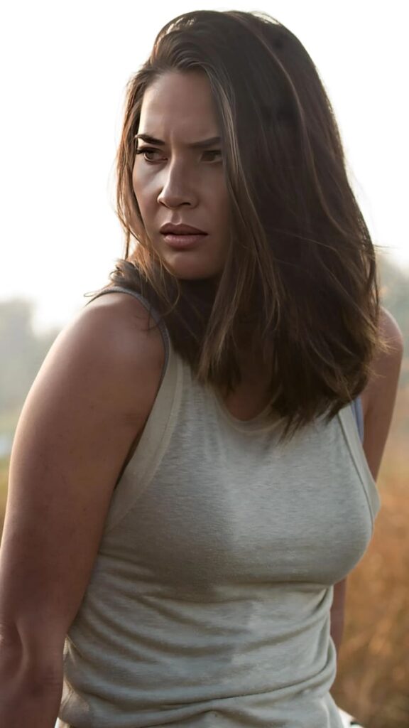 Gina Cline - Olivia Munn - SIX - 2018