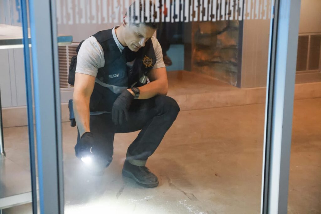 Josh looks at something - CSI: Vegas Season 3 Episode 10