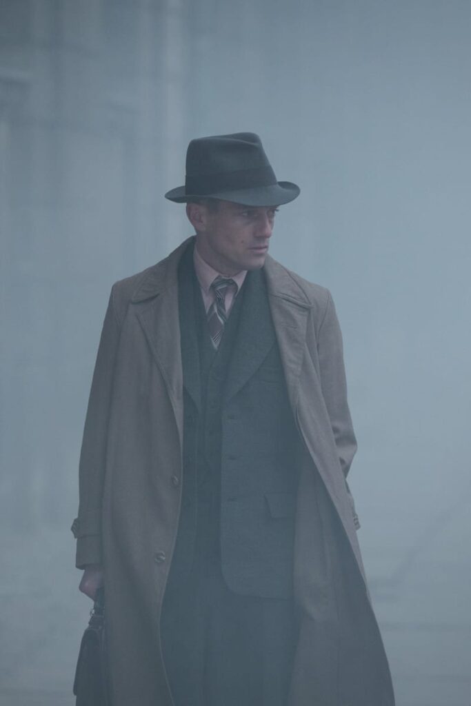 Gereon in the Fog - Babylon Berlin
