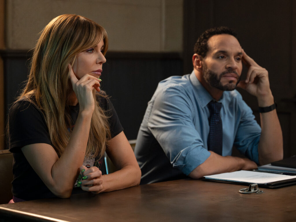 Kaitlin Olson and Daniel Sunjata