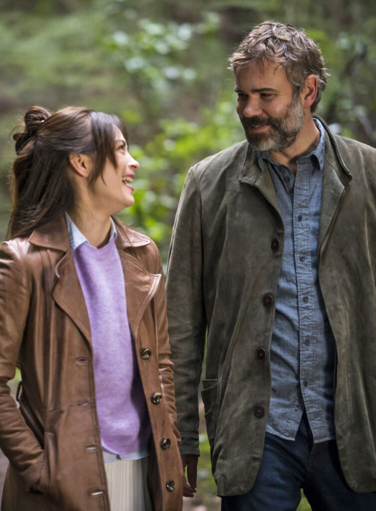 Kristin Kreuk and Rossif Sutherland in the series premiere of MURDER IN A SMALL TOWN