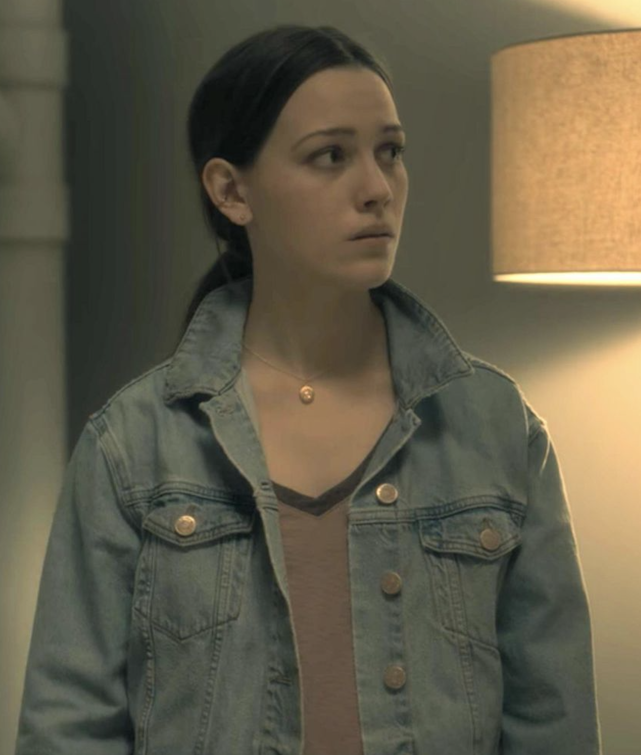 Victoria Pedretti in The Haunting of Hill House