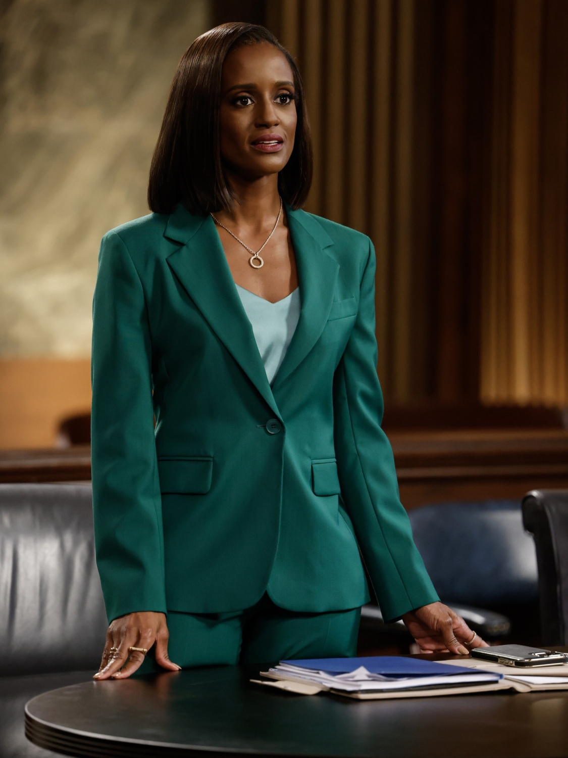 Skye P. Marshall sebagai â € œolympia Lawrenceâ €
