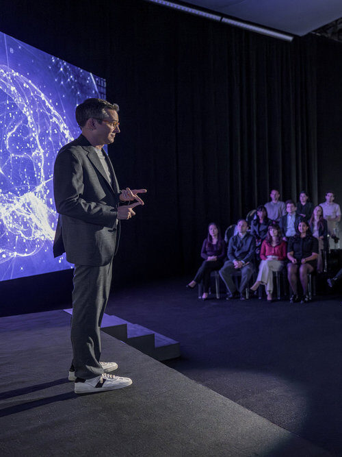 Vargas gives a talk about AI on Law & Order: Organized Crime Season 5 Episode 7