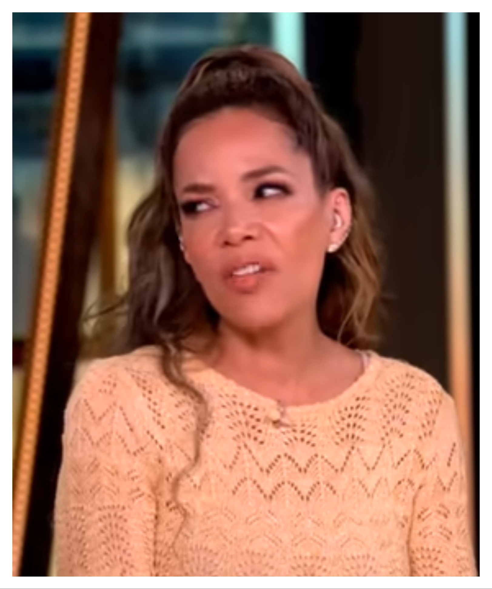 Sunny Hostin di The View