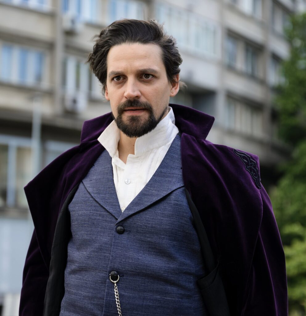 A twisted love story and a trip to Paris takes center stage on The Librarians: The Next Chapter Season 1 Episode 4.