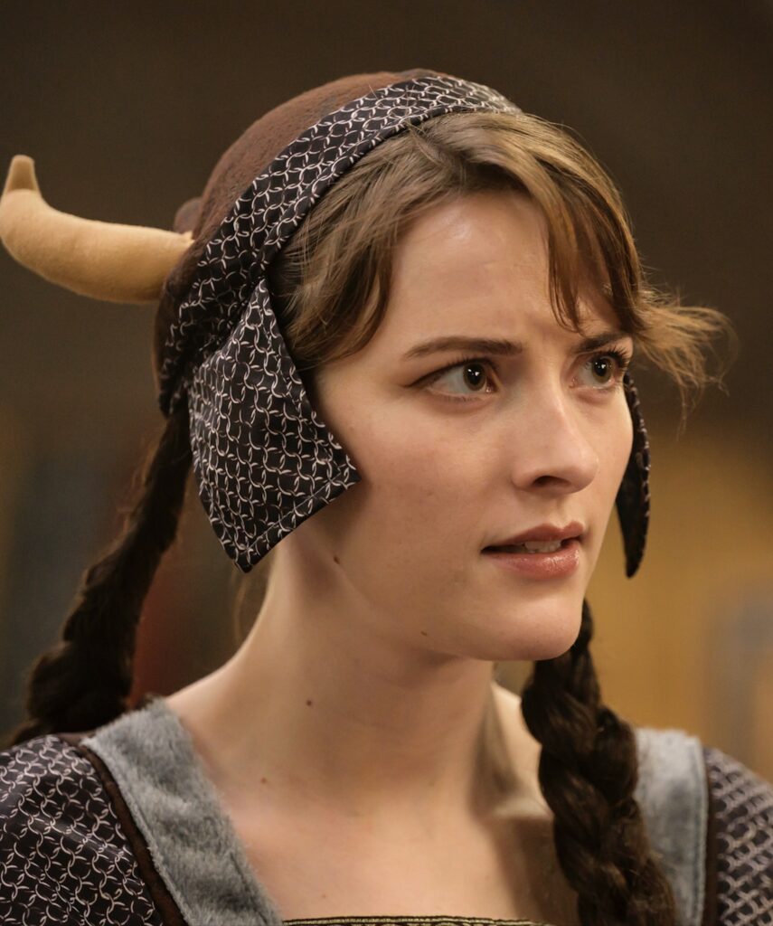 Con-Con rolls into town on The Librarians: The Next Chapter Season 1 Episode 7.