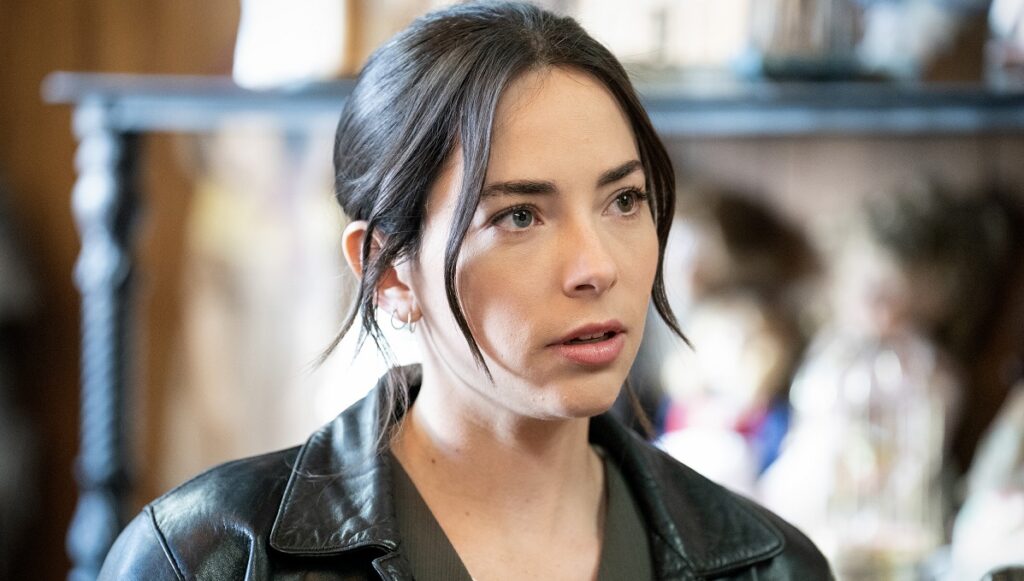 Mariel Molina as Lala Dominguez on NCIS:Origins penultimate. S01E17 Darlin' Don't Refrain.