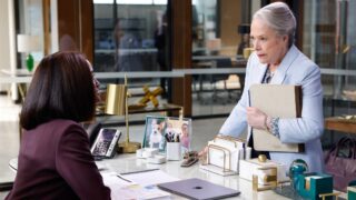 Madeline talks to Olympia about something on Matlock Season 2 Episode 1