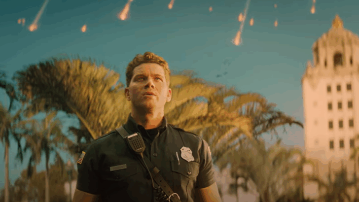 Heads Up! 9-1-1 Kicks Off Season 9 With a Meteor-Sized Emergency
