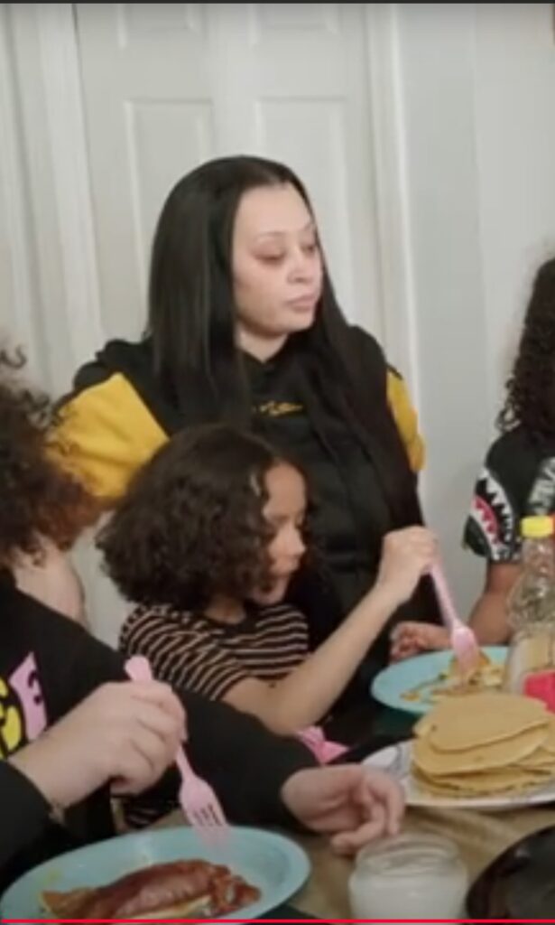 Justine with the kids at breakfast on Life After Lockup