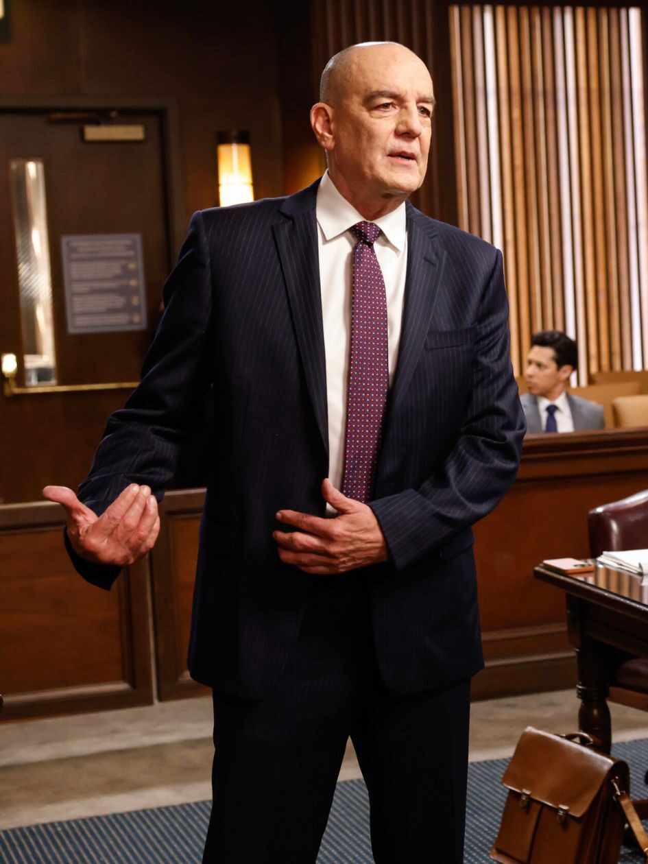 Matty and another lawyer argue in court on Matlock Season 2 Episode 2