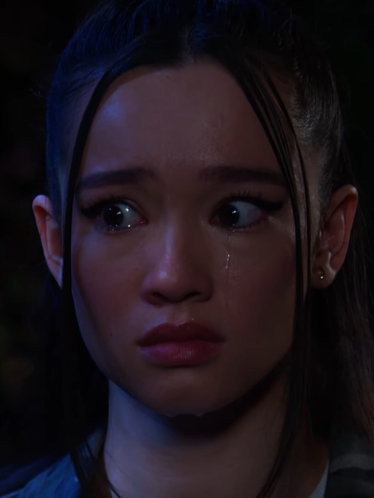 Sophia standing in the park crying on Days of Our Lives during the week of 10-06-25