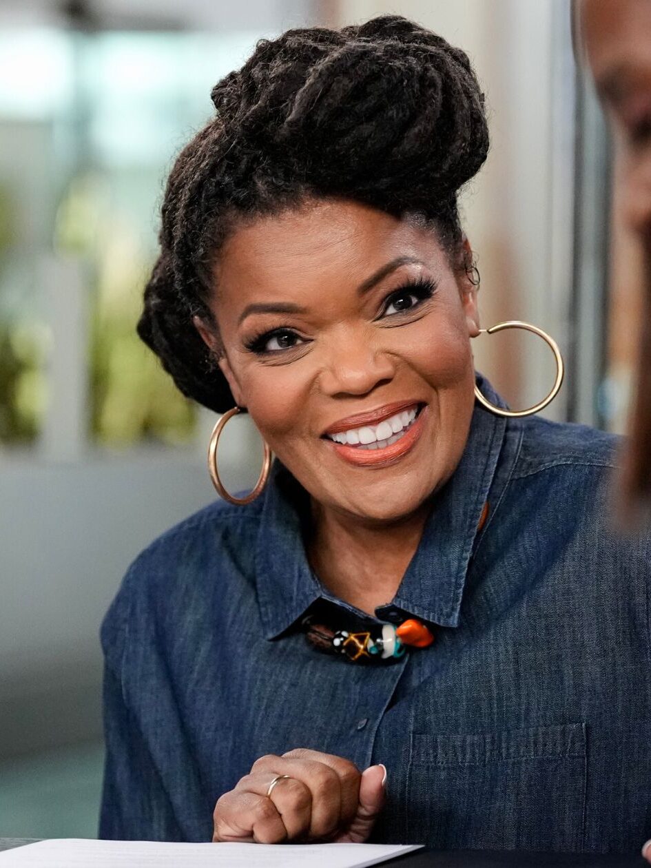 Yvette Nicole Brown Guest stars on Matlock Season. 2 Episode 3