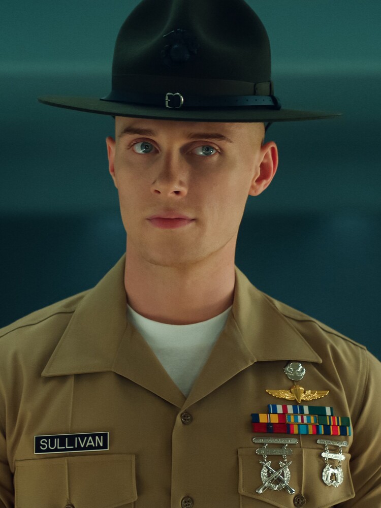 Boots Season 1