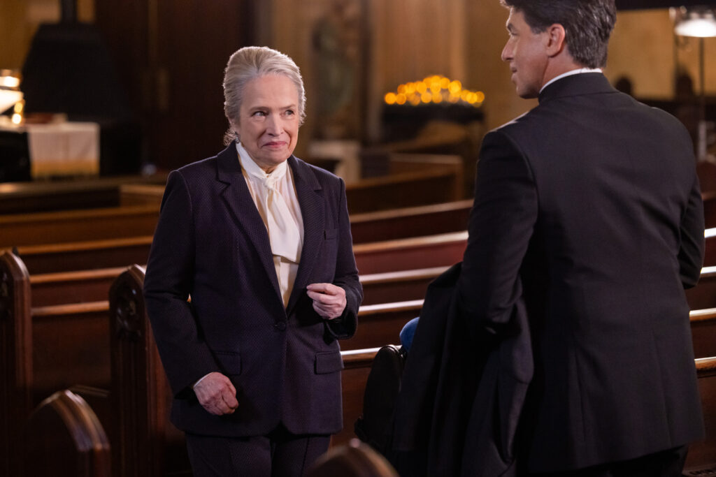 Matty talks to a priest on Matlock Season 2 Episode 6