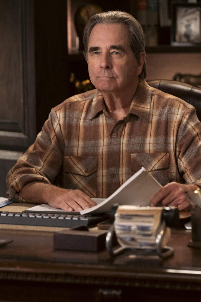 Senior leva vantagem no episódio 7 da 2ª temporada de Matlock