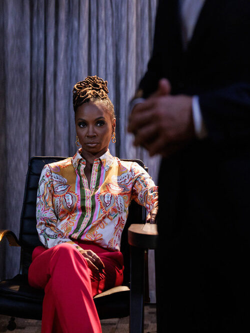 Gabi envisions speaking to Sir.