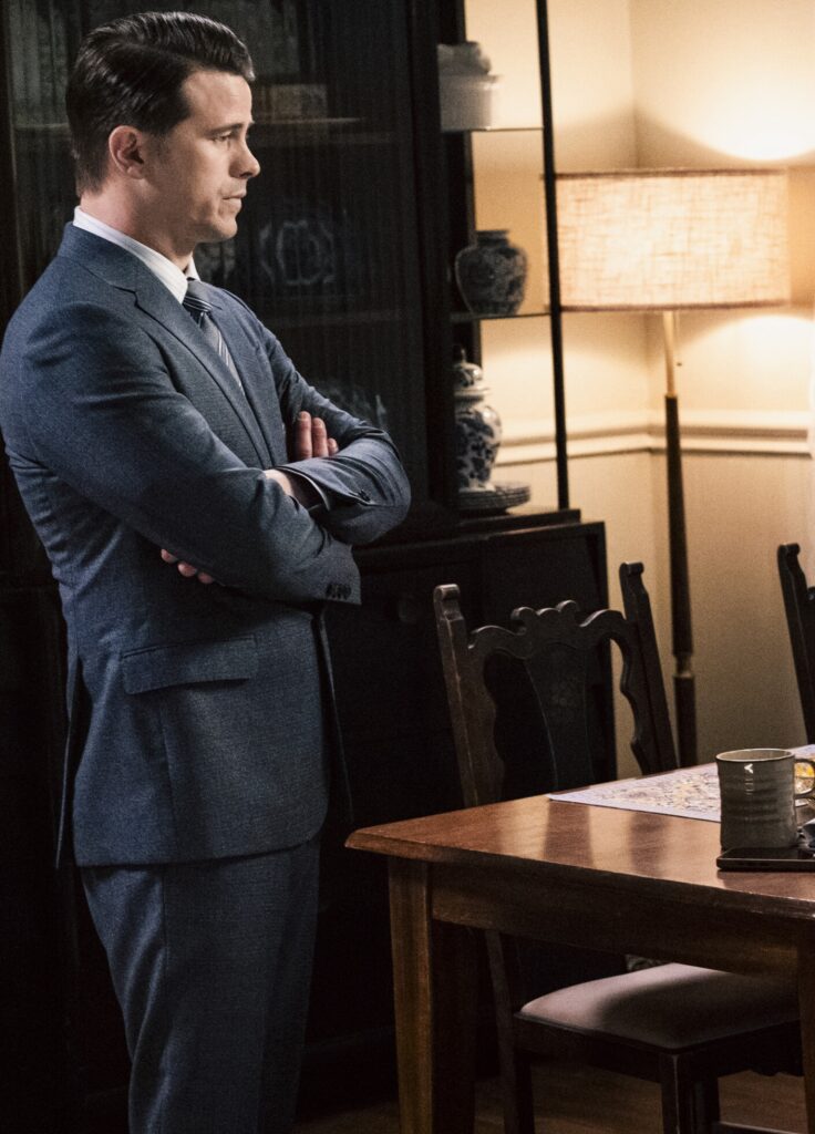 Julian with his arms crossed on Matlock Season 2 Episode 9