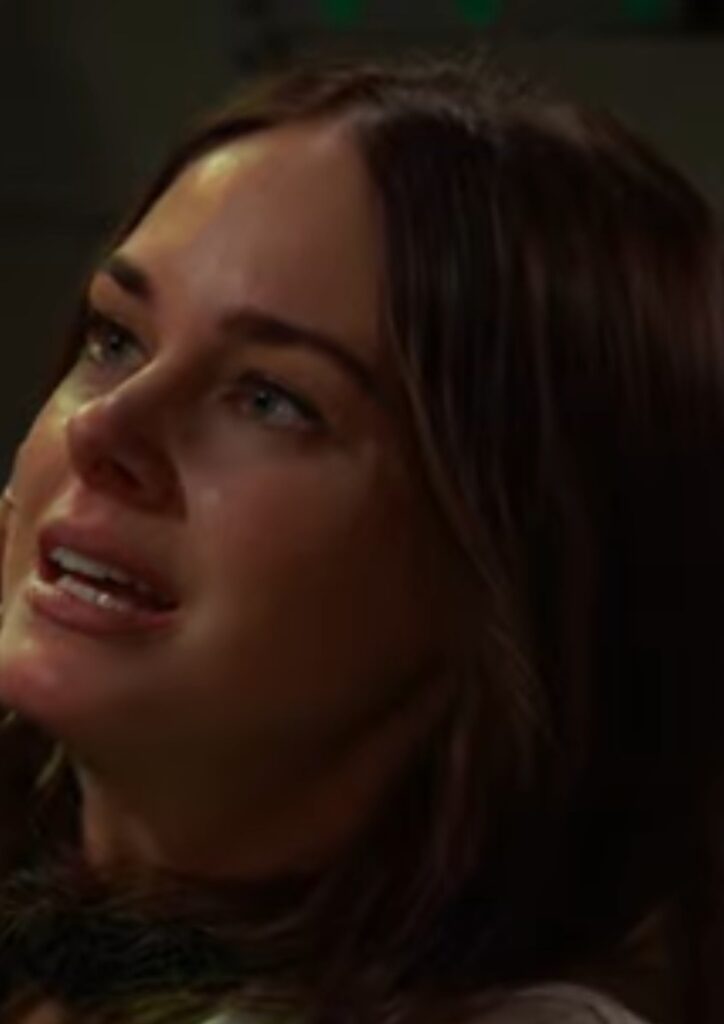 Stephanie makes a move toward Jeremy on Days of Our Lives during the week of 3-09-26