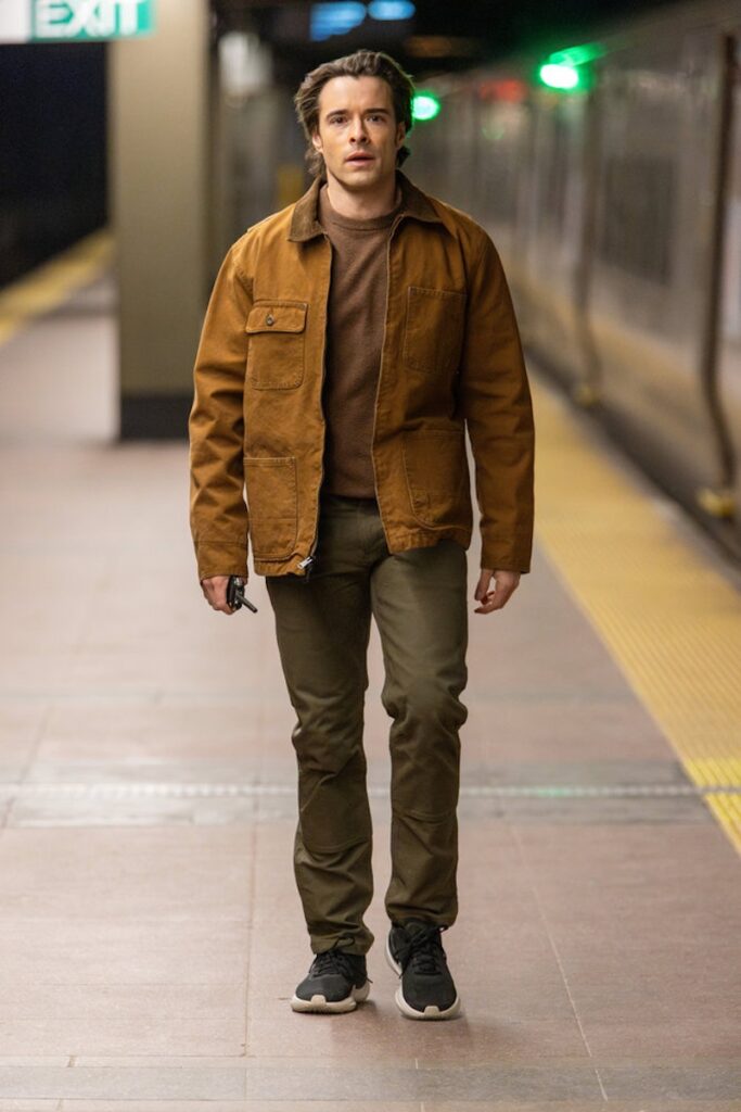 Griffin standing on a subway platform on Law & Order: SVU Season 27 Episode 14